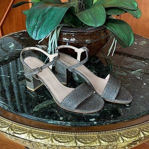Stuart Weitzman metallic shimmer effect sandal